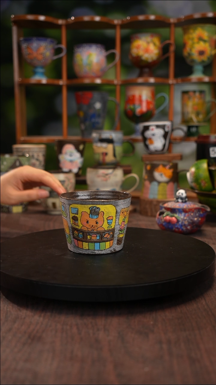 五彩手绘陶瓷紫砂杯
