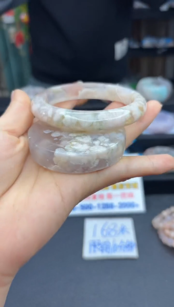 【闪购商品】石英质玉手镯未镶嵌2038（62圈赠送镯心）