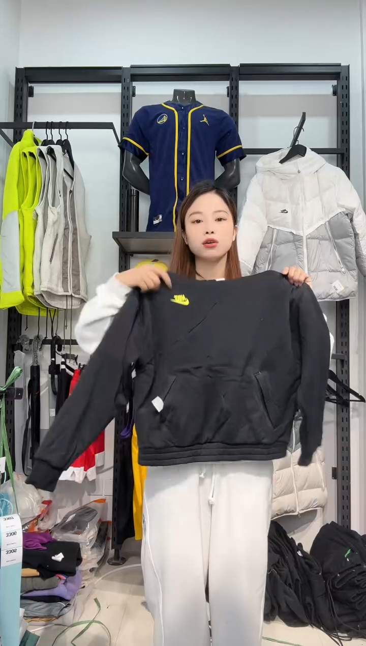 3305闪购编码 Nike/Jordan运动卫衣裤以直播间过款为准 尺码  l