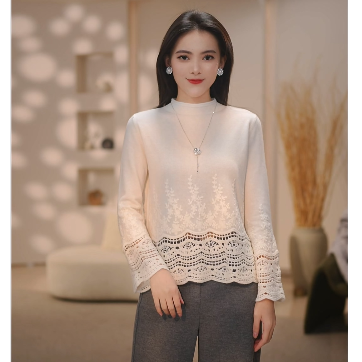 秋冬2025新款刺绣手工重工钩花羊绒羊毛半高领针织气质套头上衣女