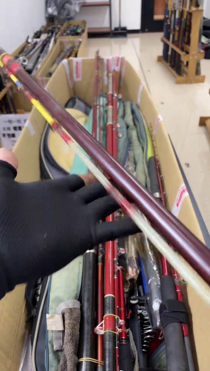 仿****刘孤品微瑕，以直播间介绍为准，加10元发顺丰。