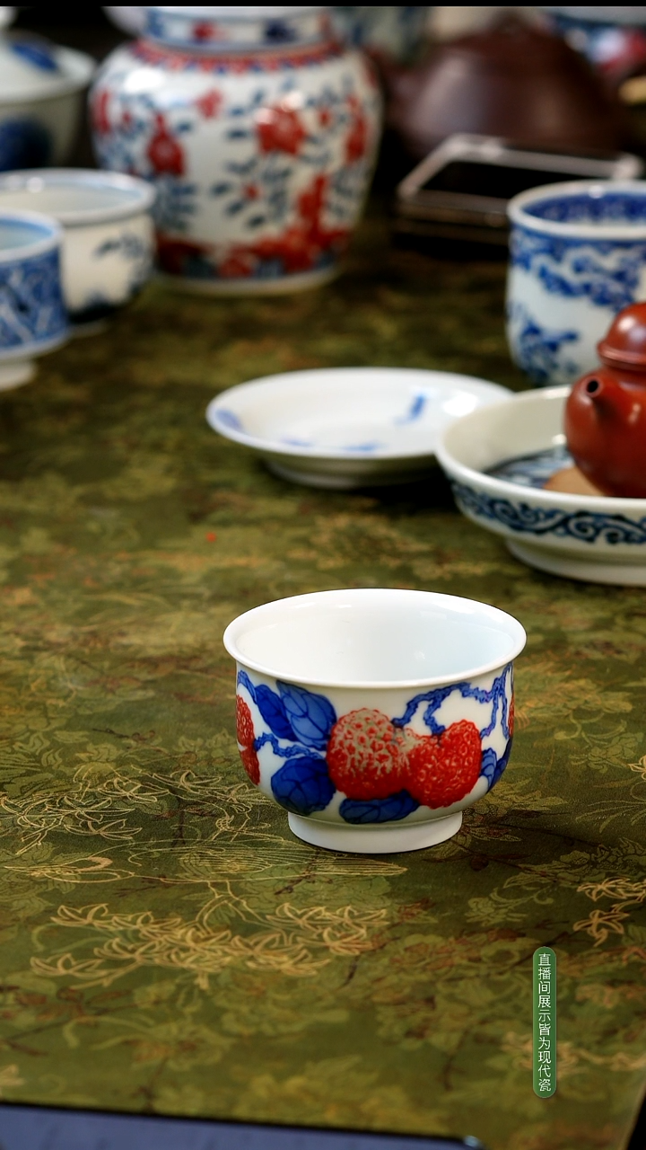 峰*釉里红炉式杯