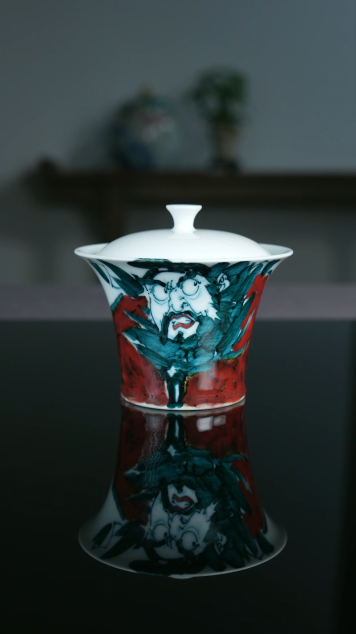 【闪购商品】瓷片《钟馗》两才马蹄盖碗