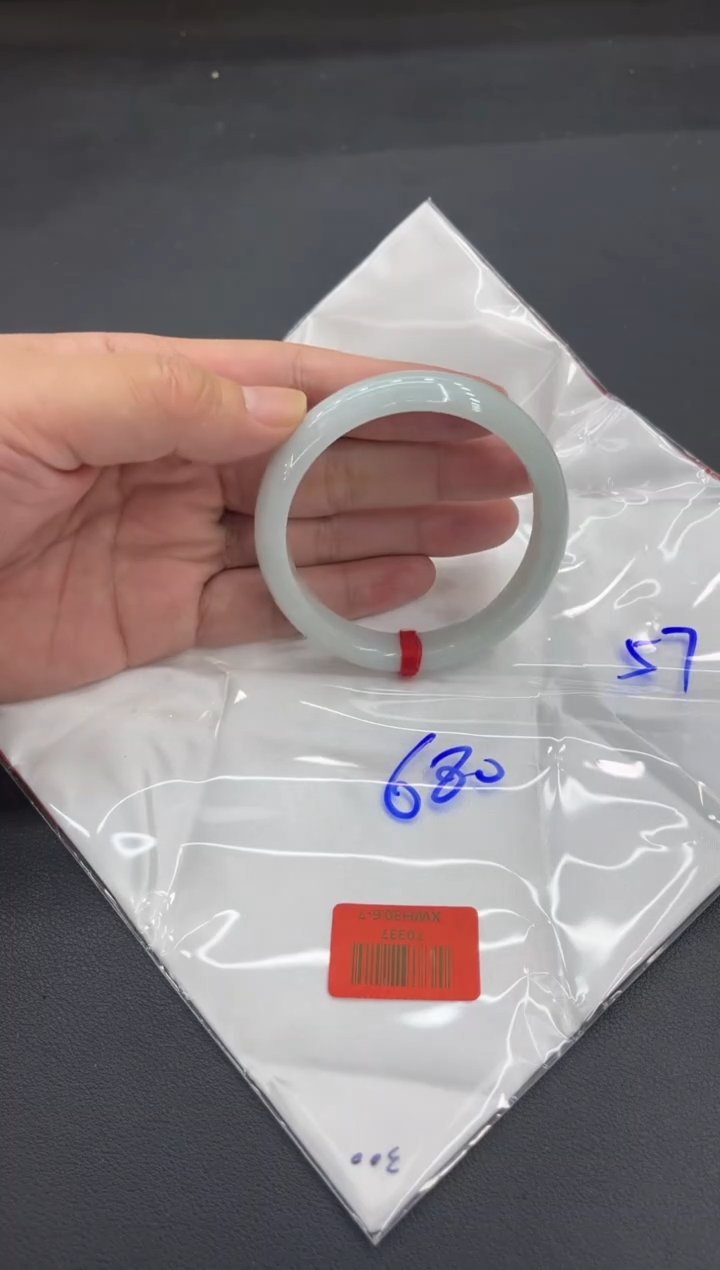 未镶嵌手镯翡翠翡翠手镯