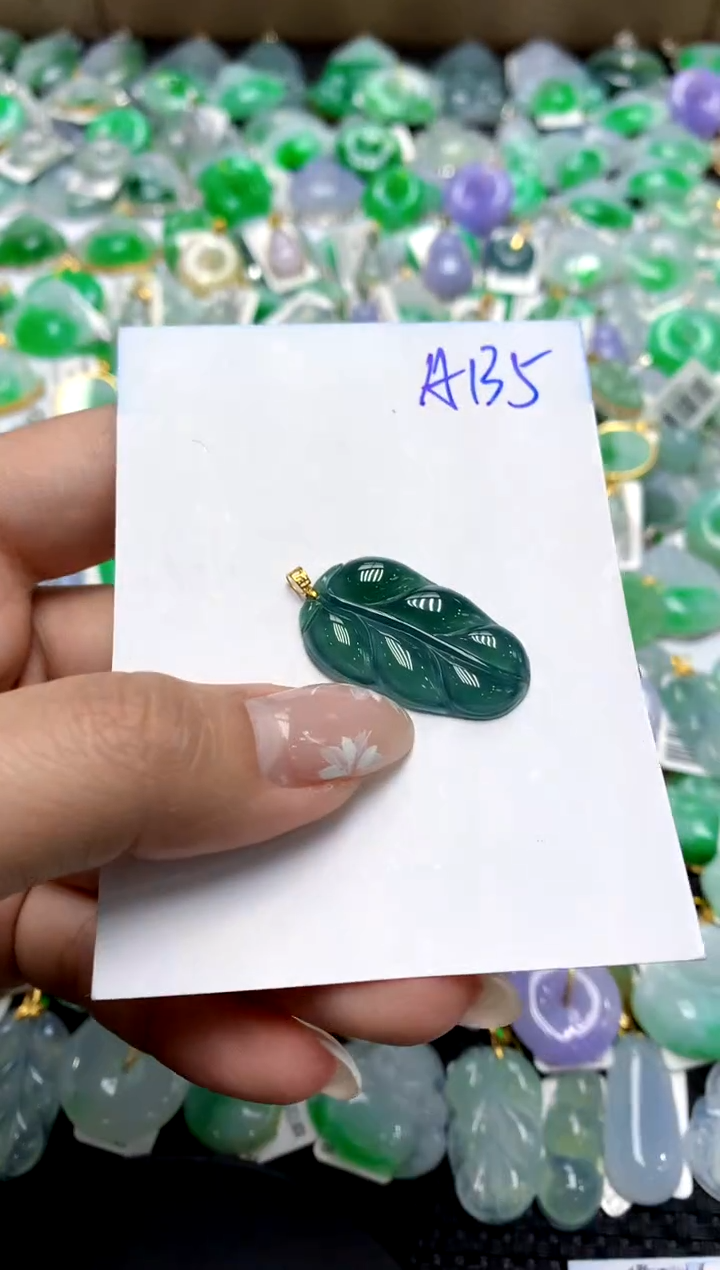 【闪购商品】翡翠颈饰18K金镶嵌111111111111