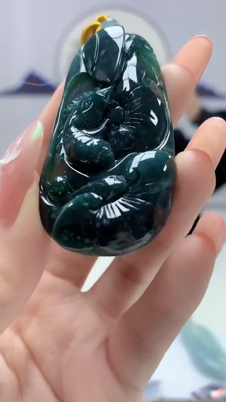 【闪购商品】定制翡翠未镶嵌4852DD-毛货挂件92