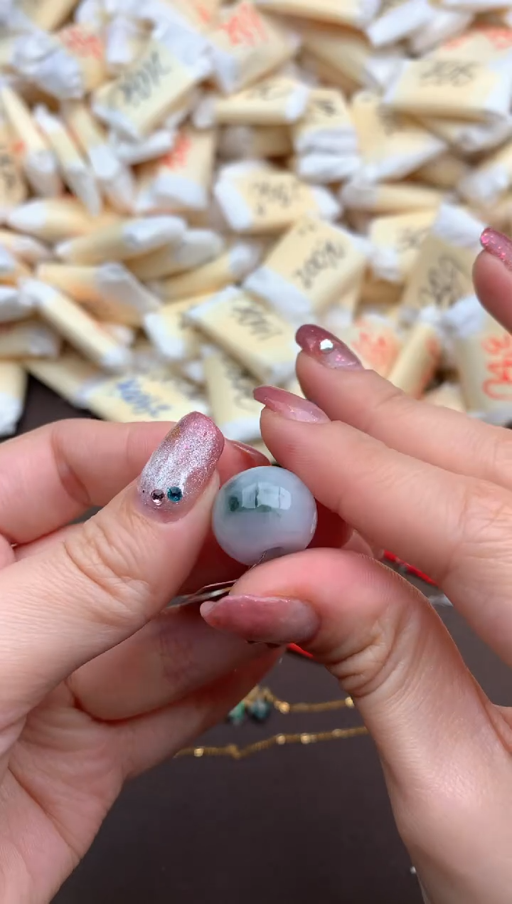 【闪购商品】翡翠挂件未镶嵌一