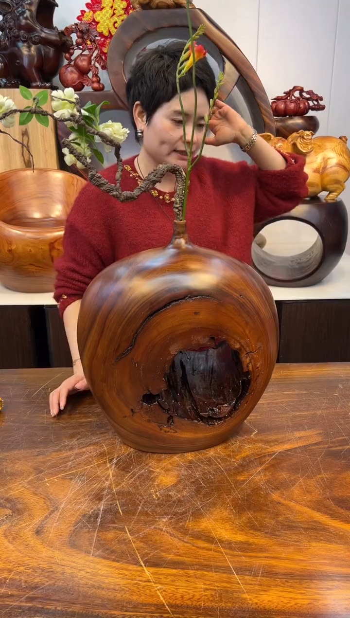 【闪购商品】香樟木实木创意花器