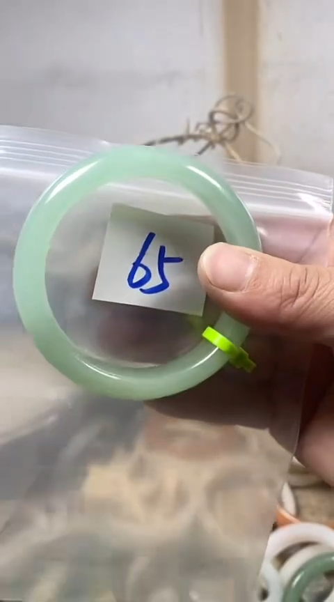 【闪购商品】石英质玉手镯未镶嵌60+65福利款有包容介意勿拍