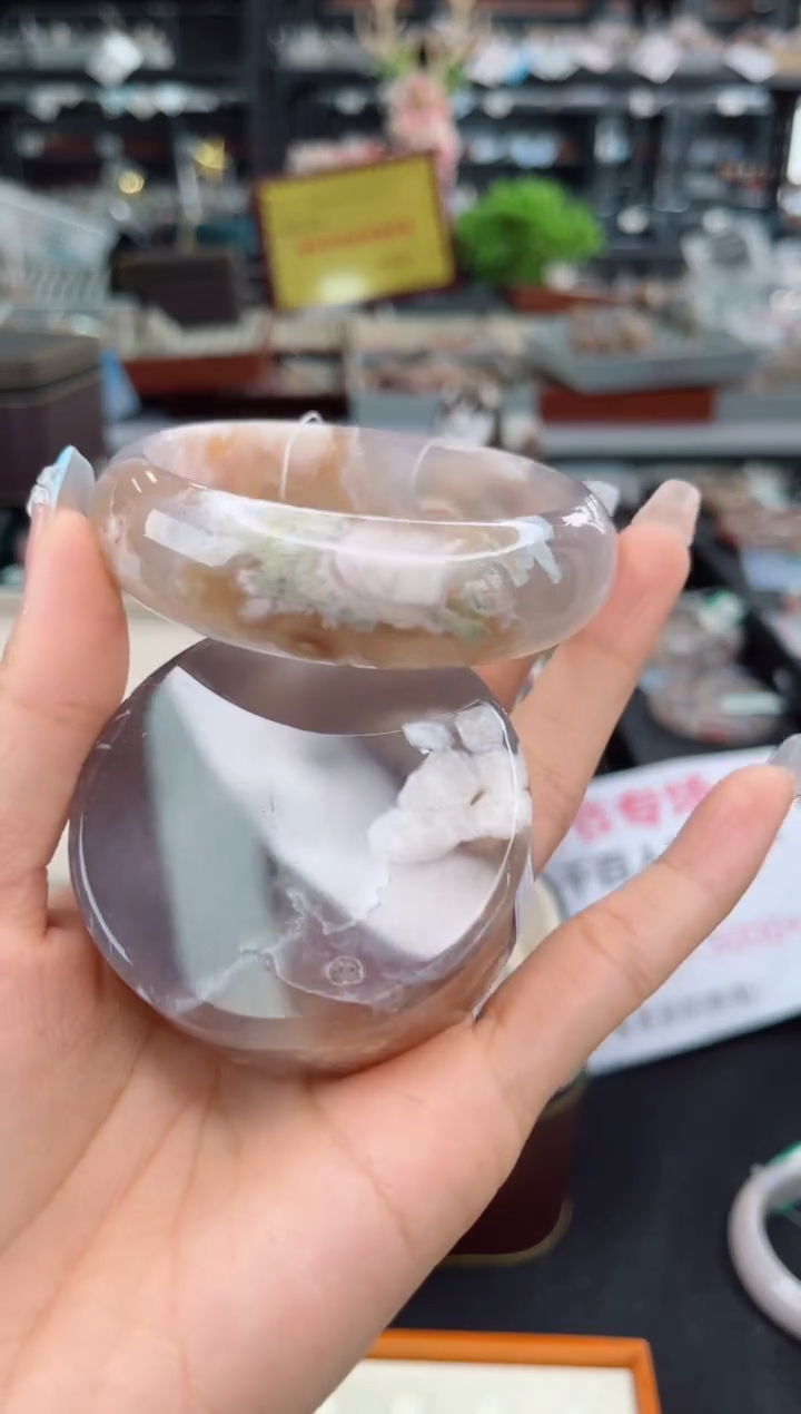 【闪购商品】石英质玉手镯未镶嵌60圈口（赠品镯心）6541655