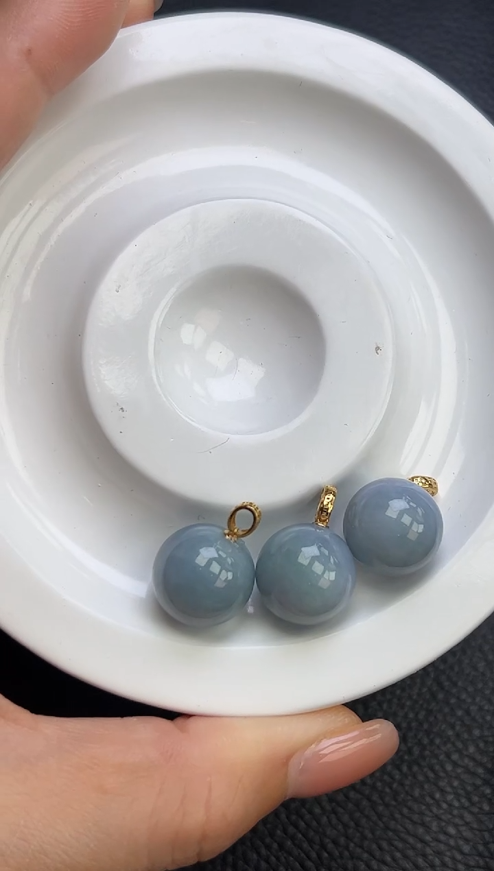 翡翠18K金镶嵌颈饰K610-19 紫珠吊坠多样性发一