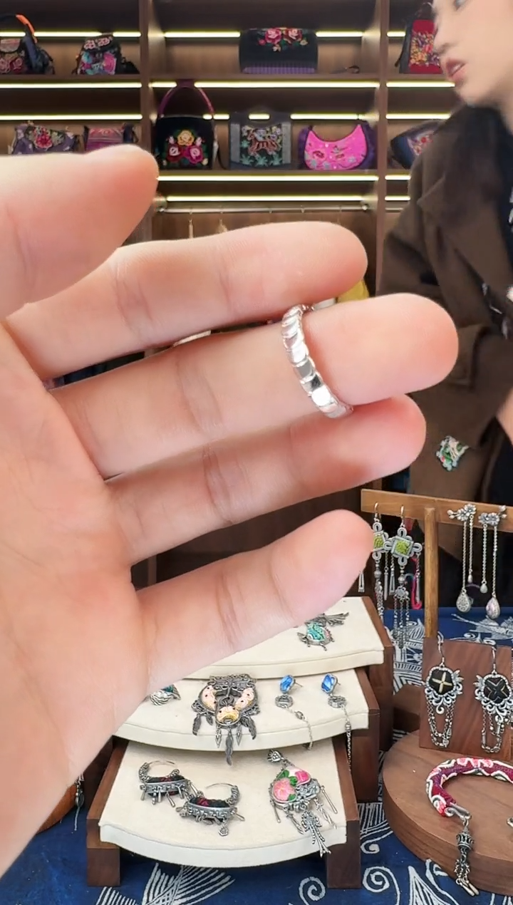 织绣547黔东南苗族刺绣