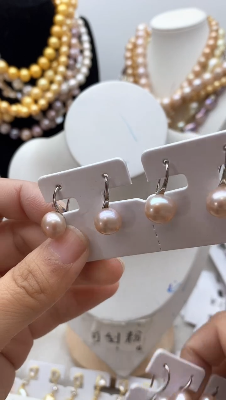 【闪购商品】淡水珍珠颈饰钛钢108