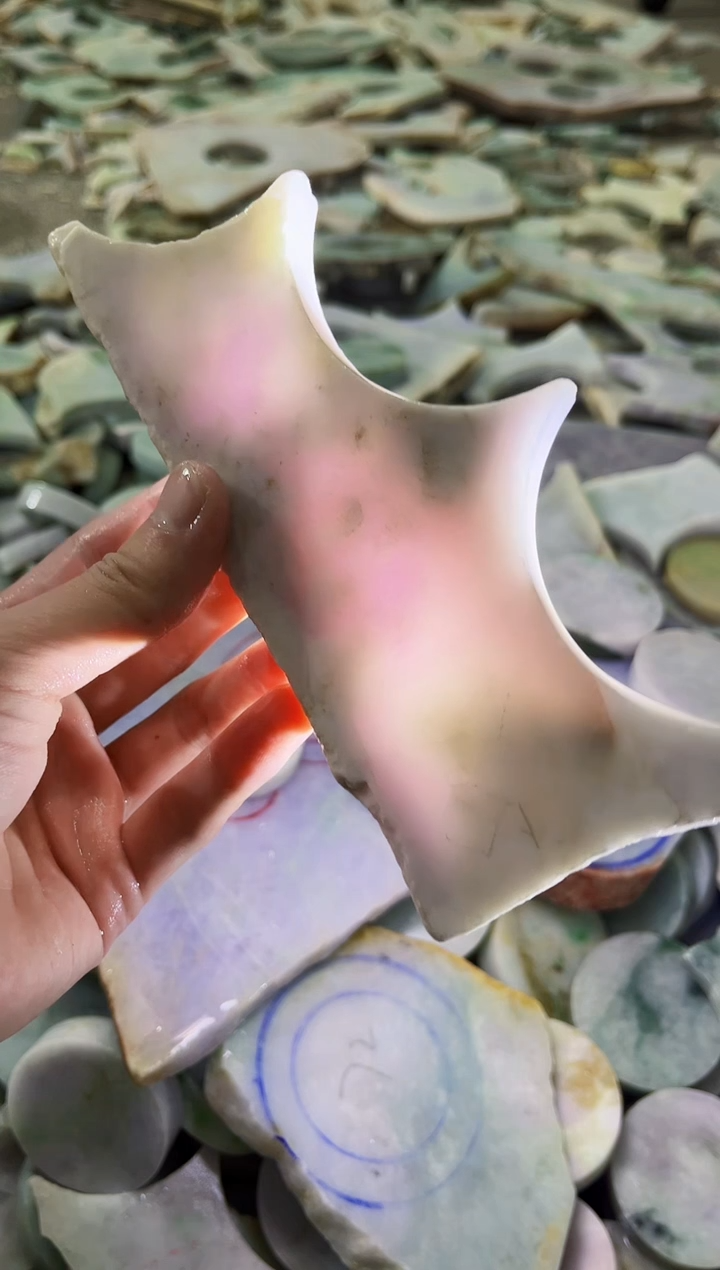 【闪购商品】翡翠颈饰未镶嵌A货吴平972