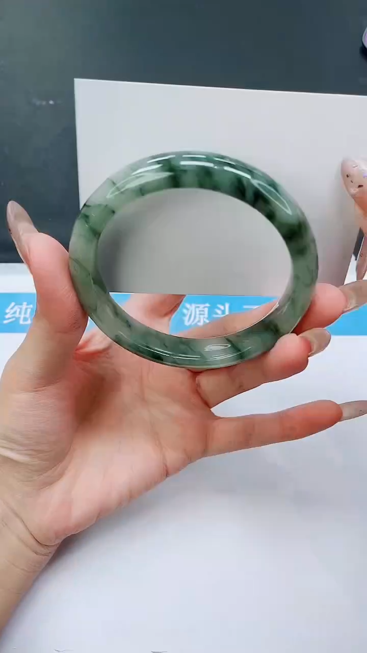 未镶嵌手镯石英质玉A48-65.5