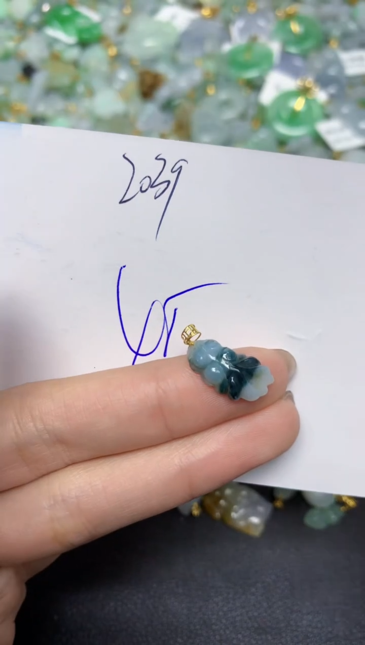 【闪购商品】翡翠颈饰18K金镶嵌天然翡翠A货