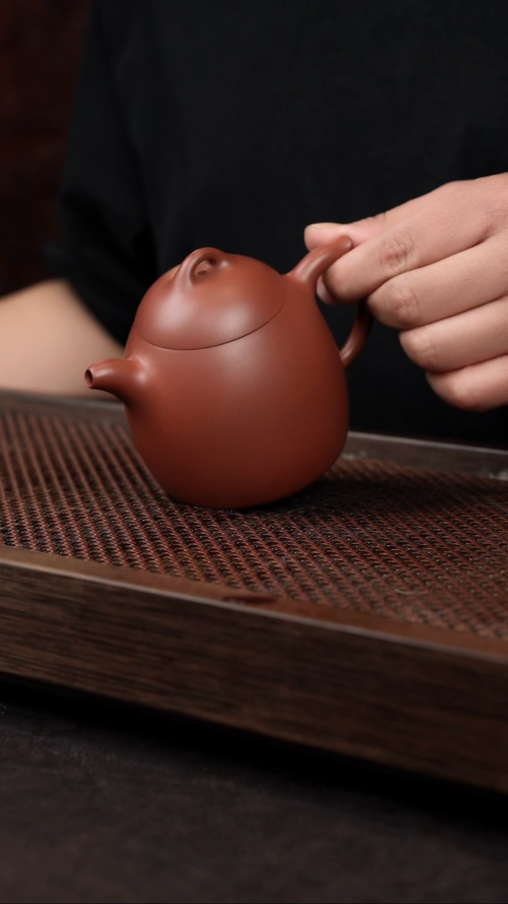 【闪购商品】紫砂茶壶底槽清秦权【带矿标证书】