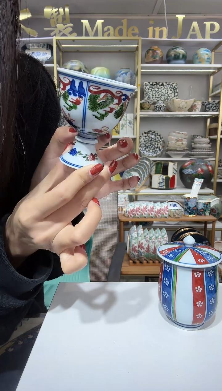 陶瓷高脚酒杯一只装大