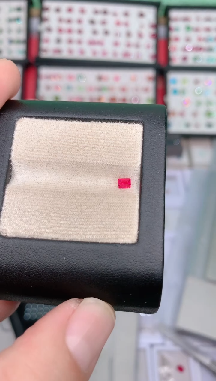 裸石尖晶石0.23ct超级曼辛吉尔德