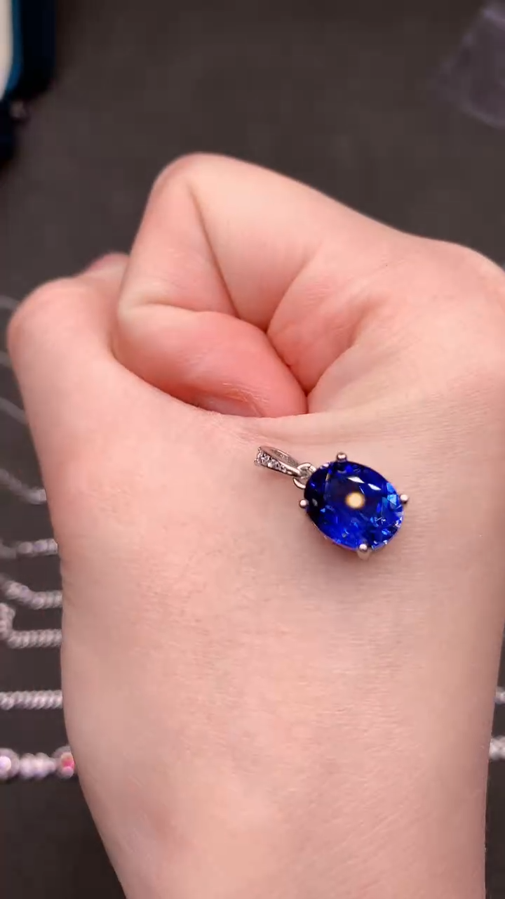 【闪购商品】蓝宝石颈饰银S925镶嵌矢车菊