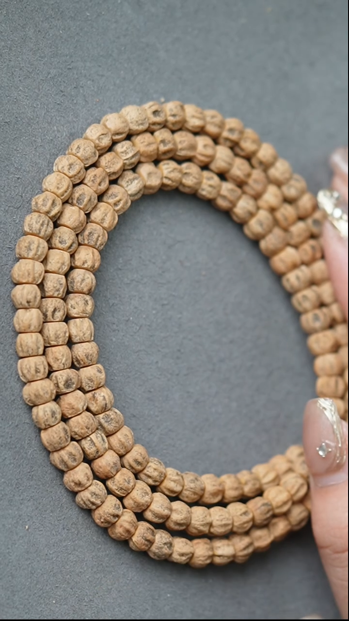 【闪购商品】柏香籽/百香籽吊坠妖瞳