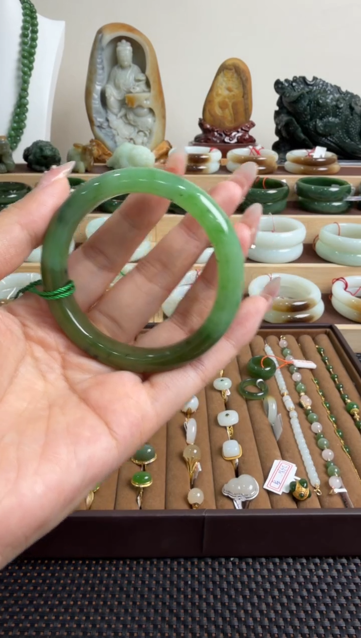 颈饰未镶嵌和田玉手镯56