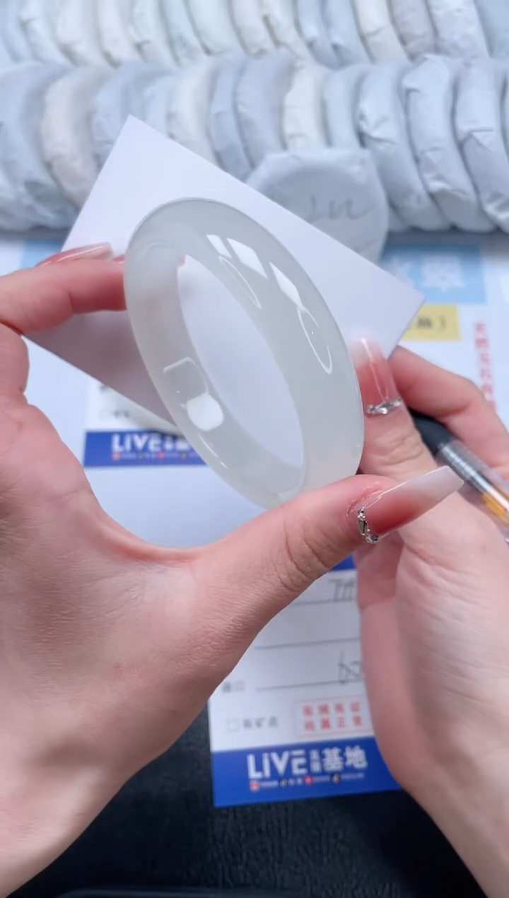 【闪购商品】石英质玉手镯未镶嵌T79-60