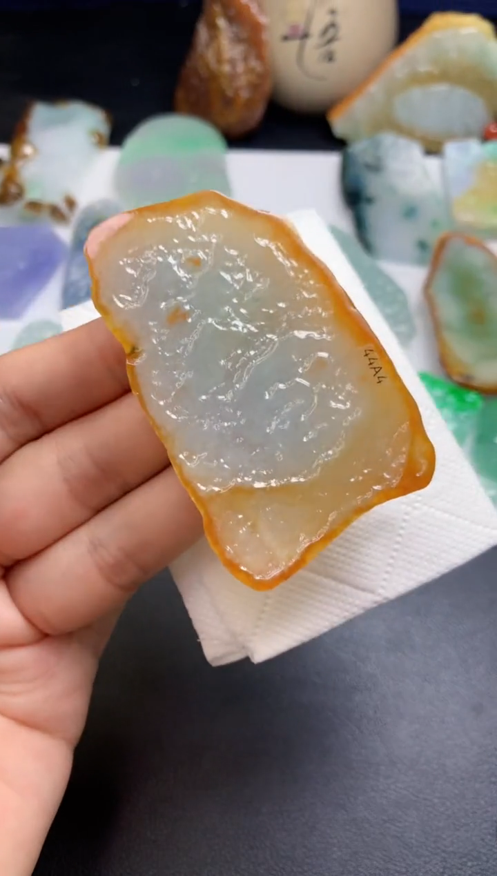 未镶嵌定制翡翠  