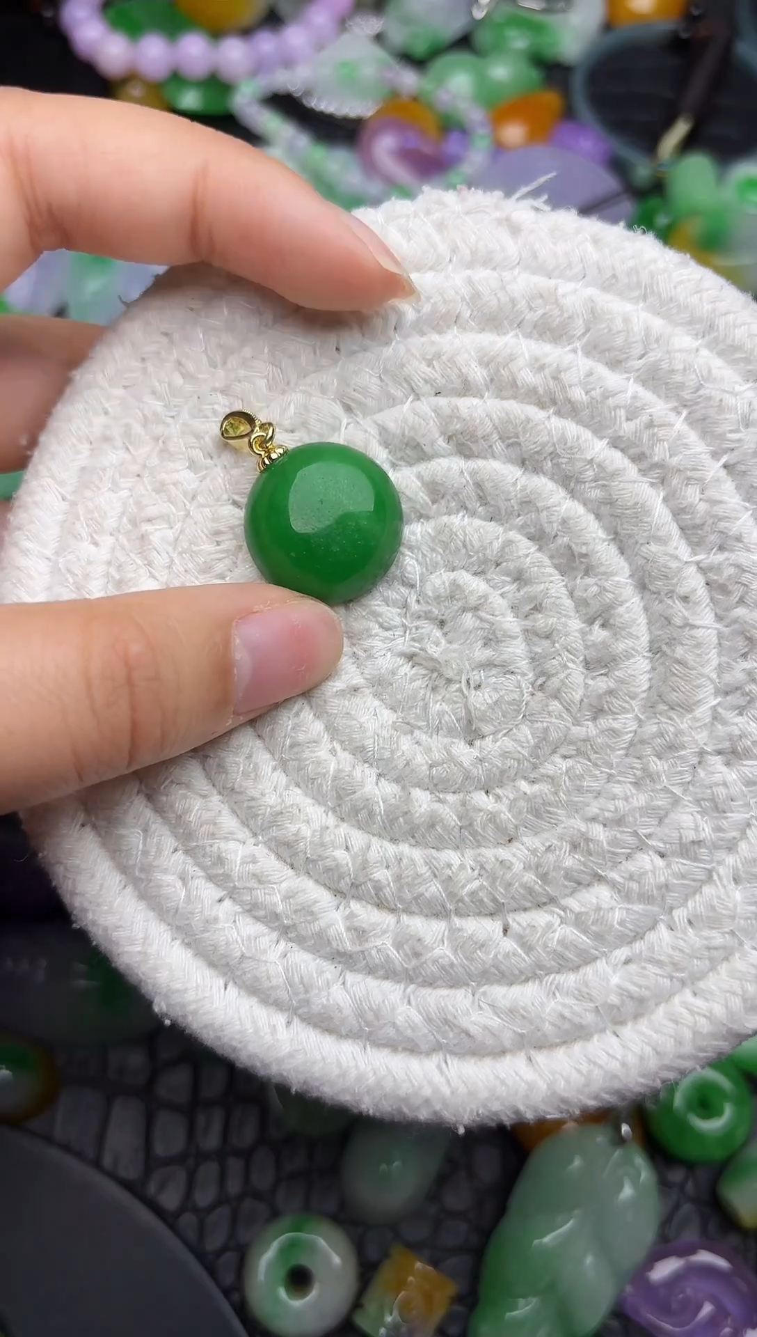 颈饰未镶嵌翡翠缅甸翡翠吊坠