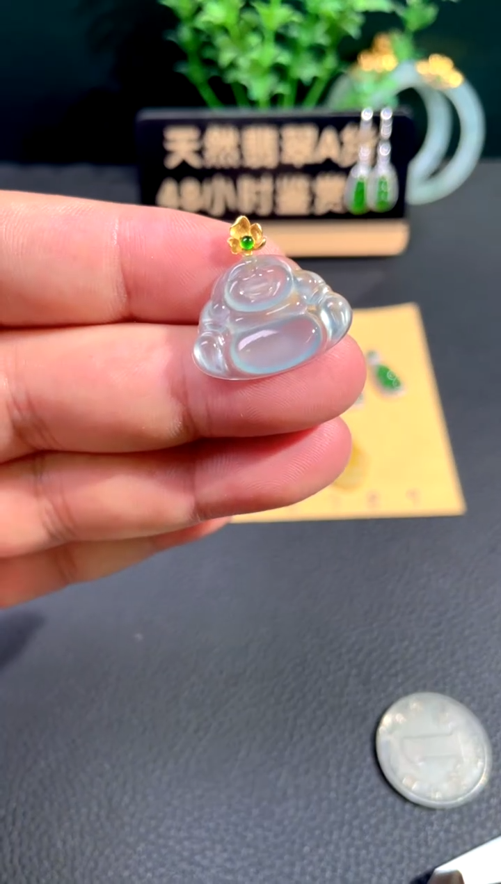 颈饰18K金镶嵌翡翠翡翠