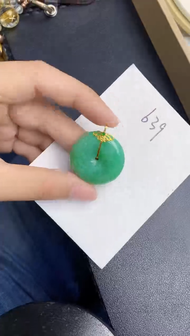 【闪购商品】翡翠颈饰18K金镶嵌0000000000