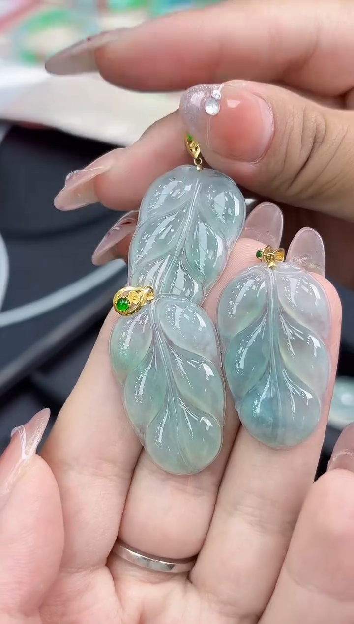 【闪购商品】翡翠颈饰18K金镶嵌多样性发其一