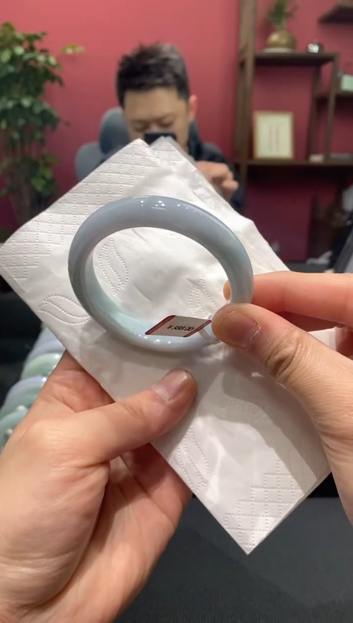 【闪购商品】翡翠手镯未镶嵌00004726