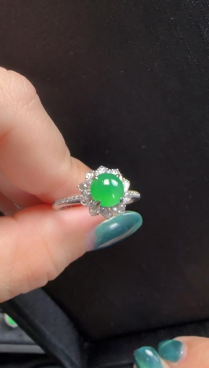 【闪购商品】翡翠戒指18K金镶嵌313蛋面一只