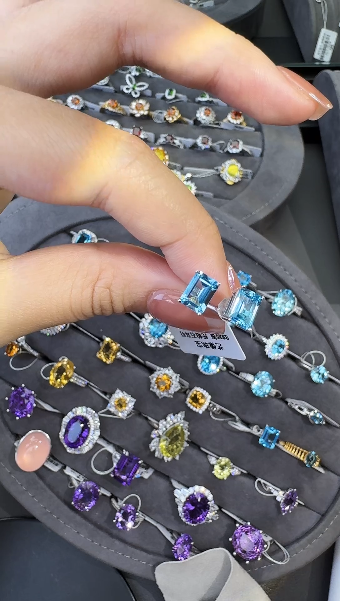 银S925镶嵌托帕石耳饰不低于2.5ct[七天鉴赏]