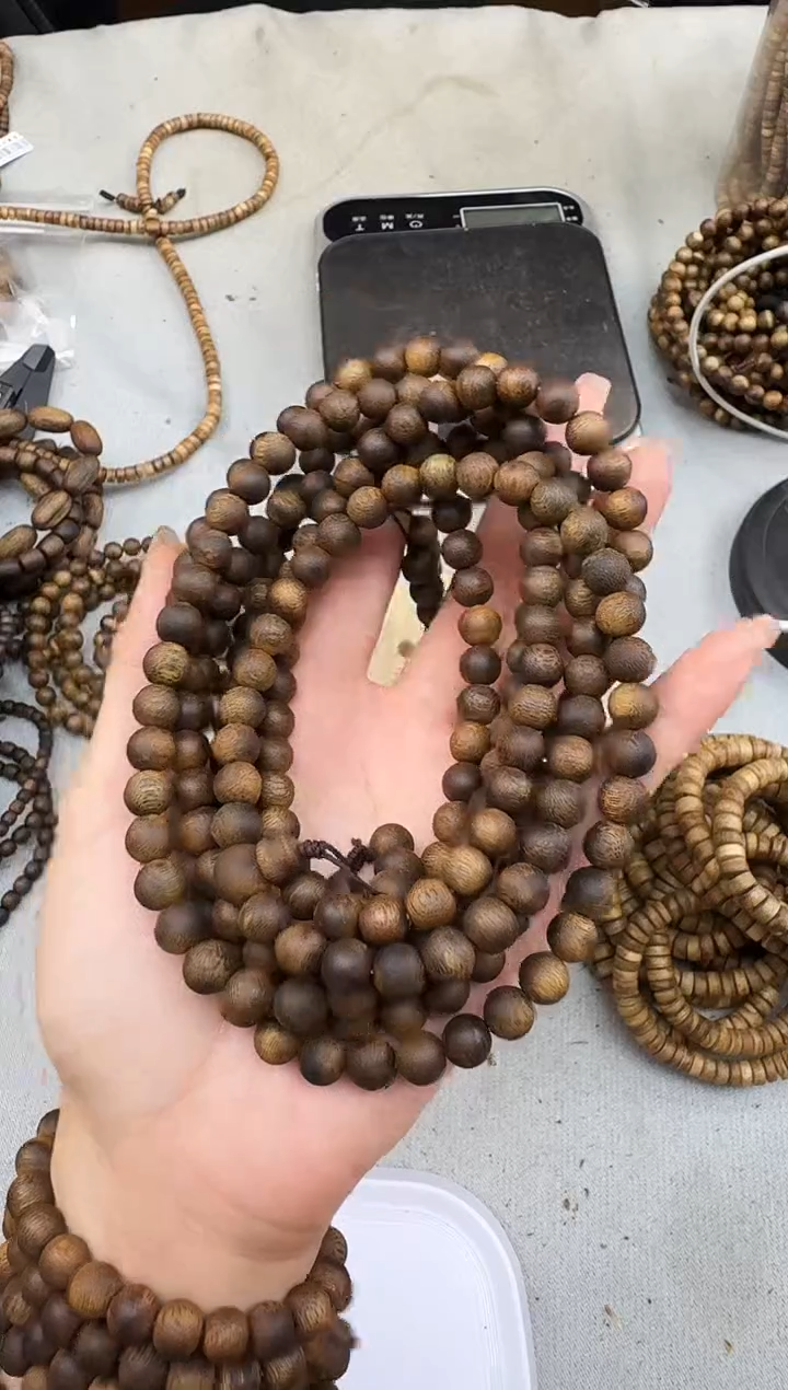 沉香手串0836老乌身圆珠多圈多样性发一
