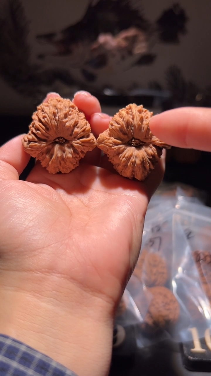 吊坠文玩核桃海****鱼198福利对南疆石