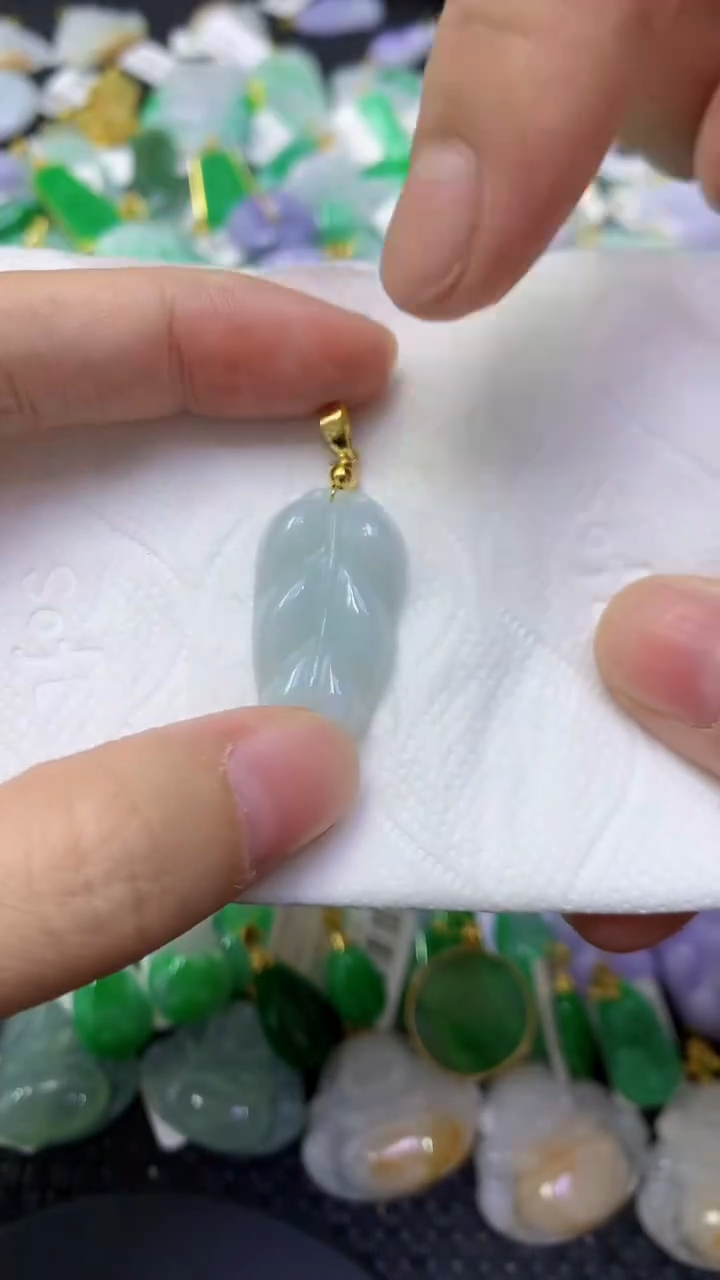 颈饰未镶嵌翡翠天然缅甸翡翠A货
