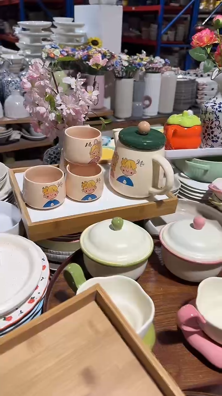 陶瓷男孩女孩茶壶5件套不带木托盘微瑕 凑满20元包邮