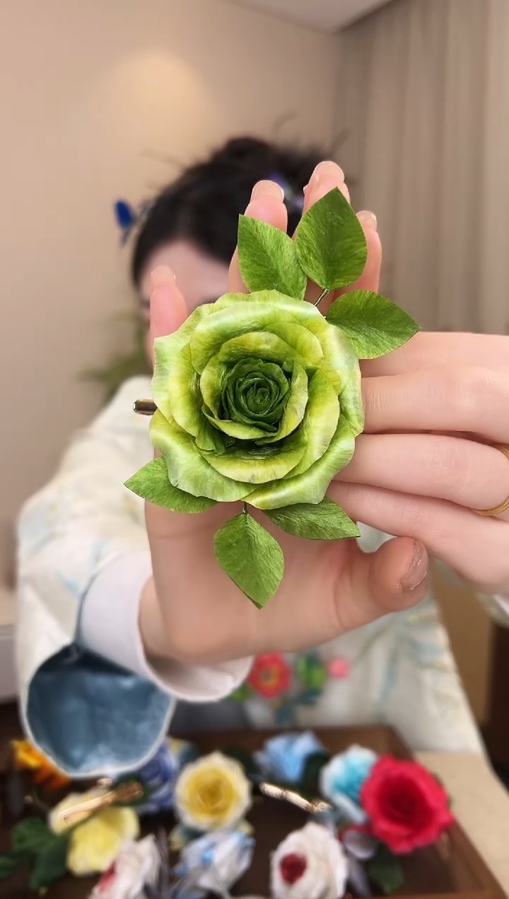 刺绣吱*绿色玫瑰边夹