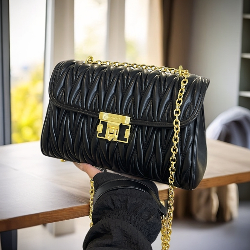 方形防盗纯色单肩时尚单根斜挎包网红小香风洋气肩包锁扣百搭小众