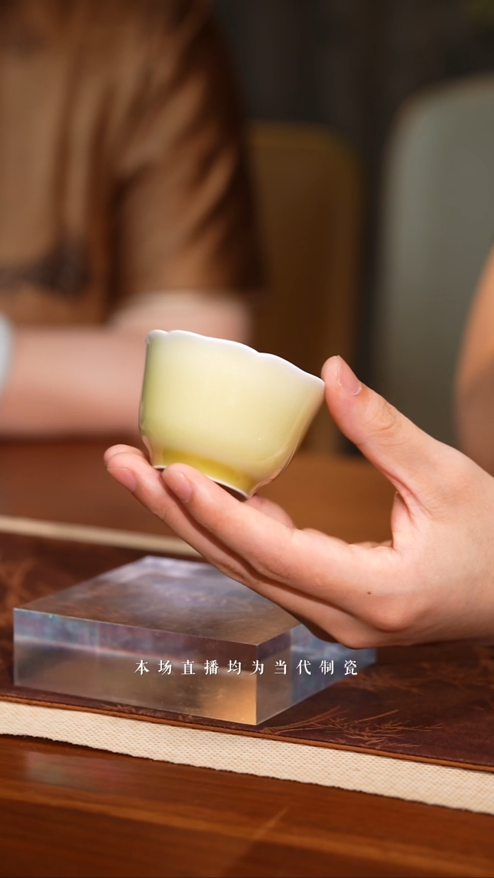 茶壶紫砂秘合釉葵口铃铛杯 rht00064