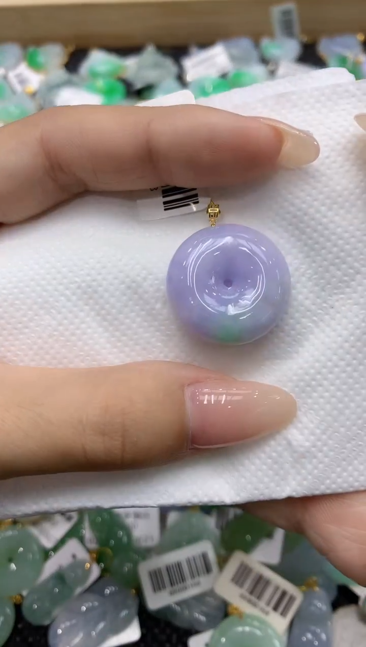 翡翠18K金镶嵌颈饰111111111111