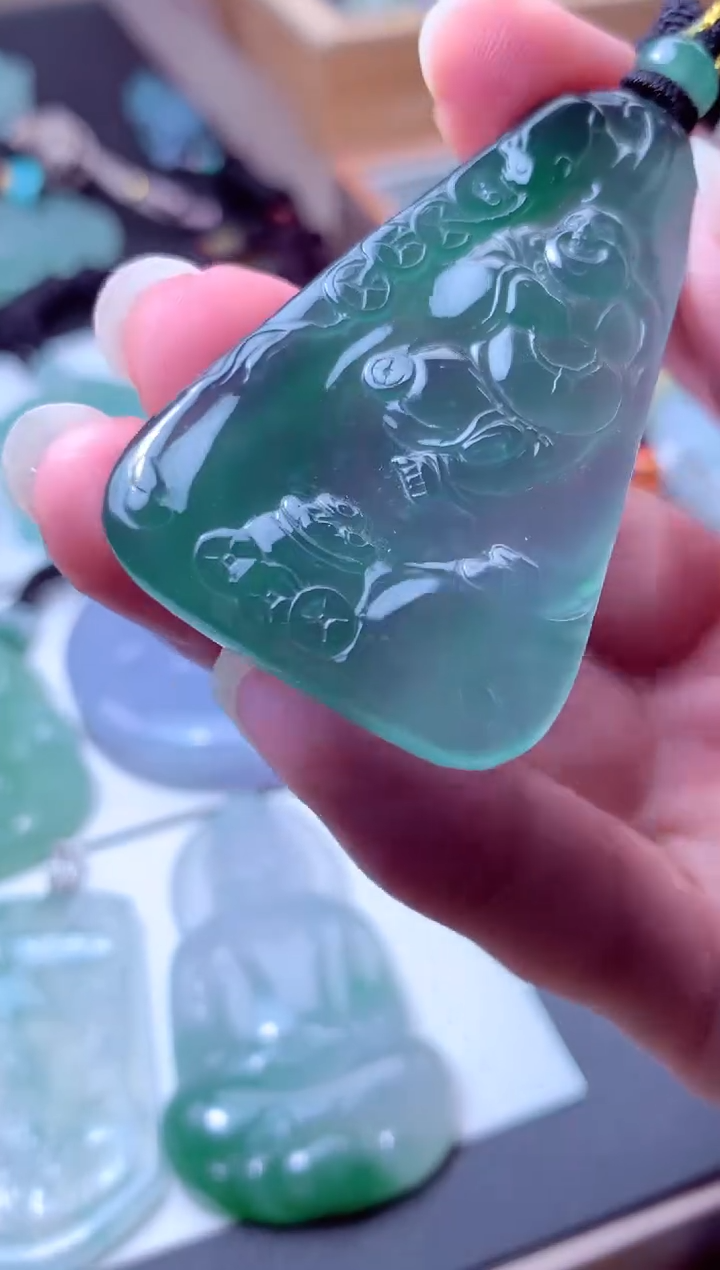 颈饰未镶嵌翡翠天然A货翡翠