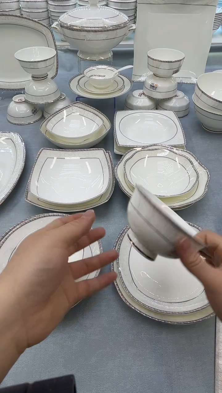 骨瓷玲珑6高2个  