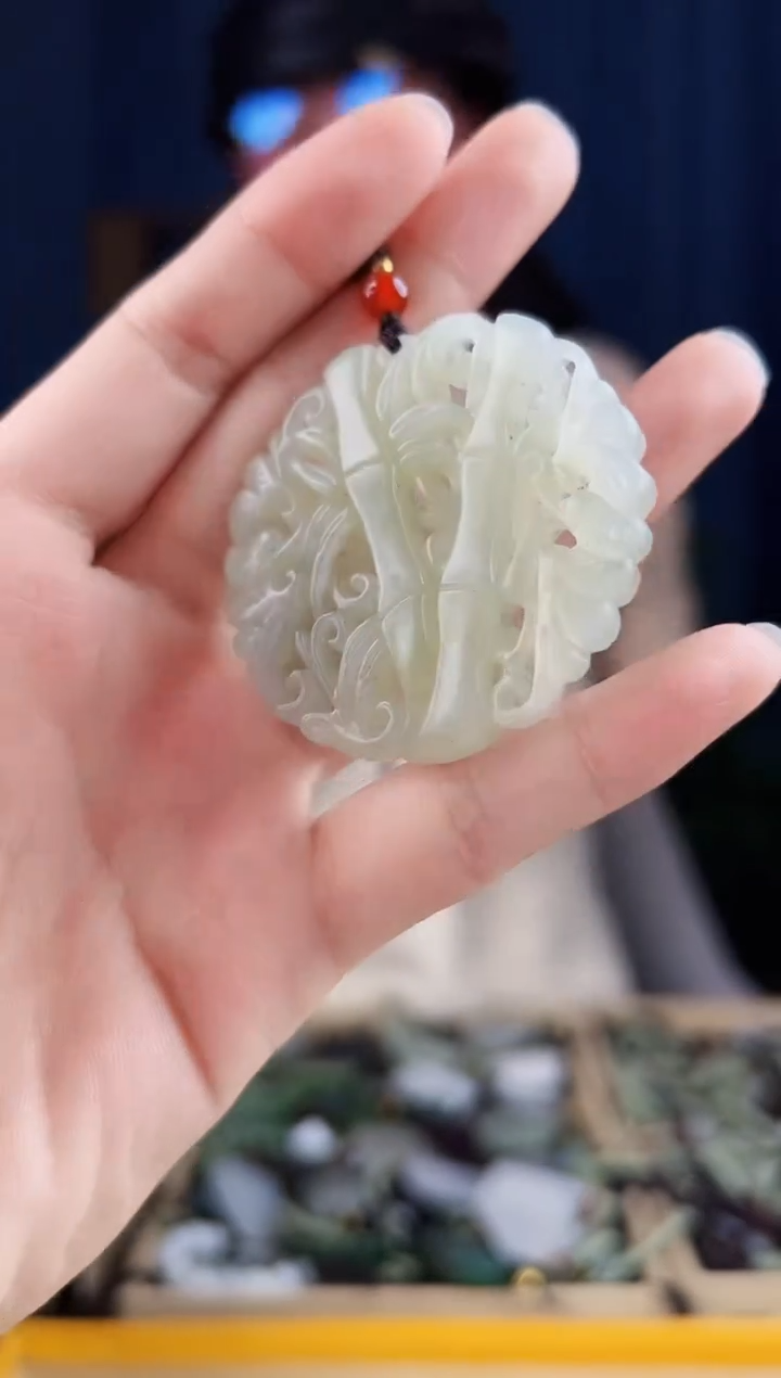 颈饰未镶嵌和田玉拍一发一，多样性发货