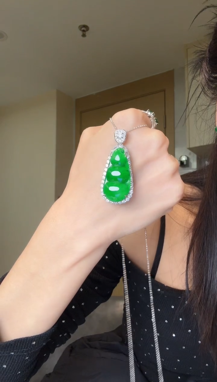 【闪购商品】翡翠吊坠(不含链)银S925镶嵌天然翡翠吊坠
