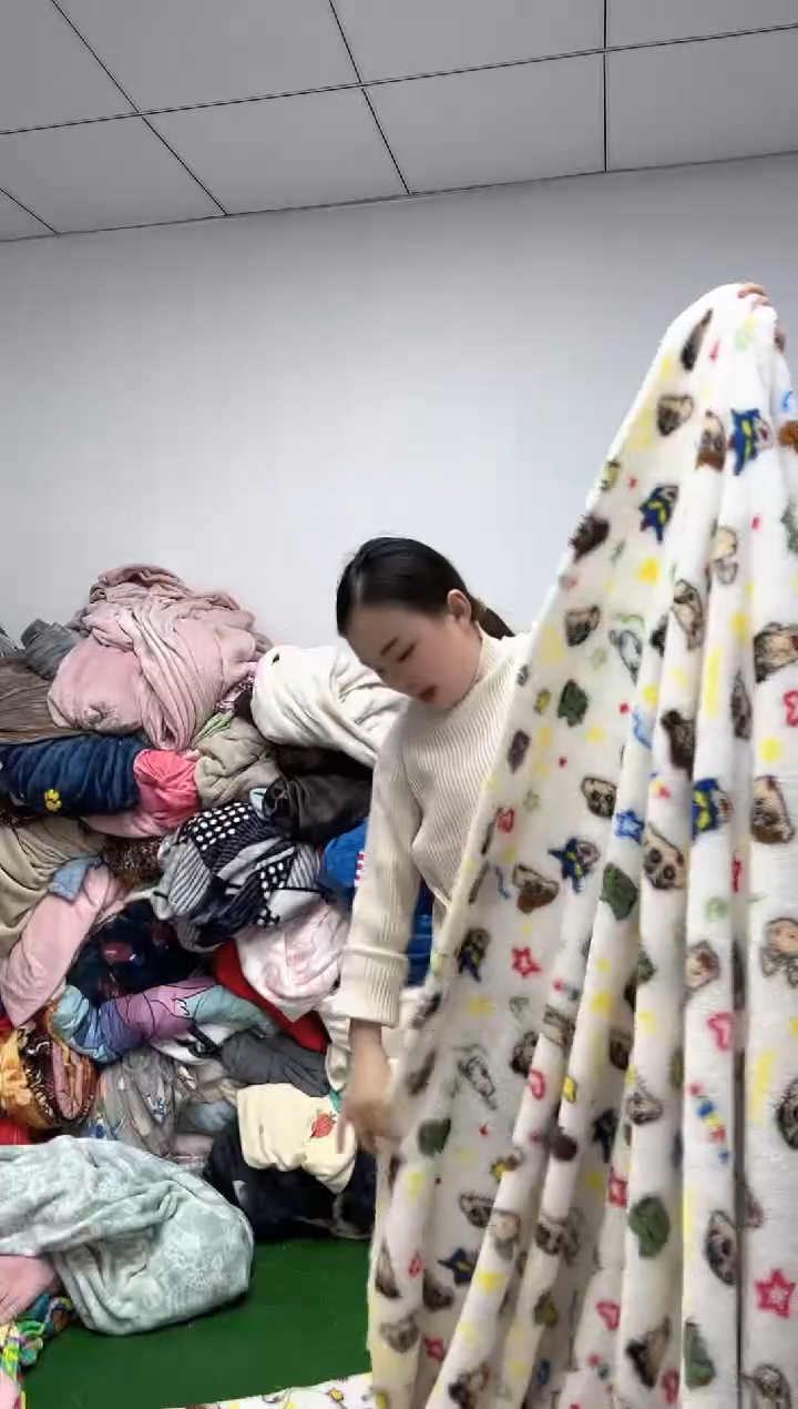 法兰绒3.3x1.8左右已主播介绍为准