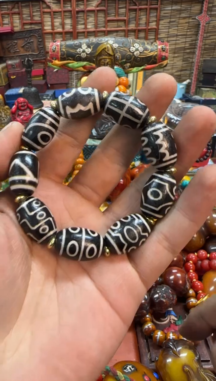 【闪购商品】玛瑙/玉髓1合金推荐好物如图所示