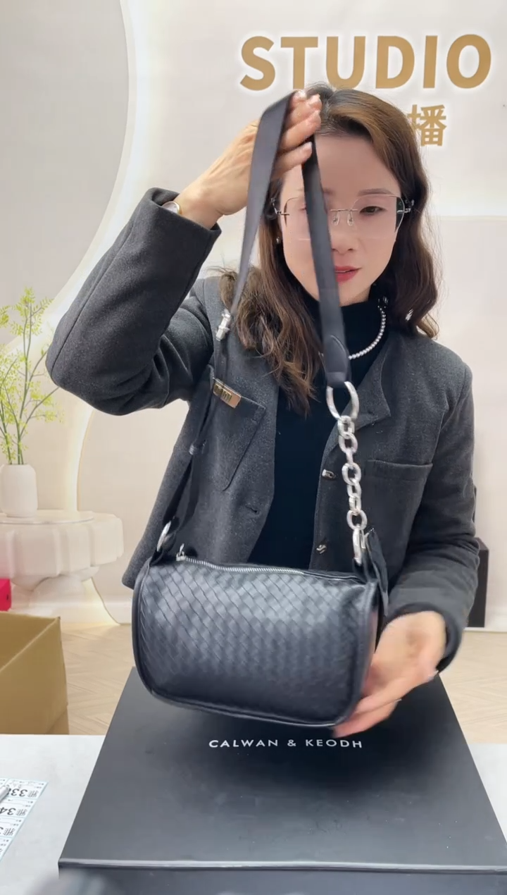 牛皮（革）时尚潮流轻奢风单肩包手提包